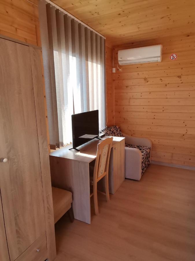 Бунгало Парк Summer Life Hotell Tiulenovo Exteriör bild